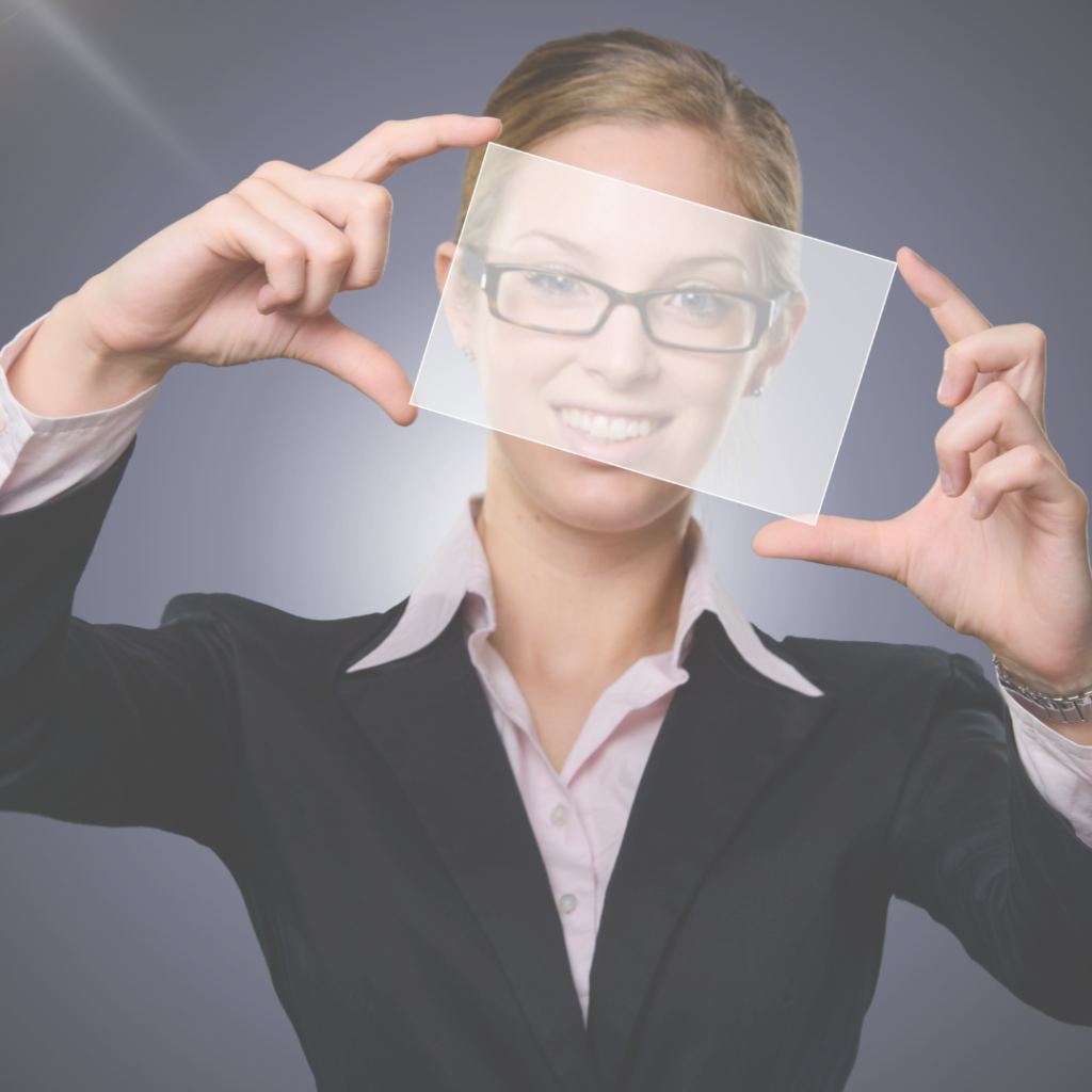 La transparence et la valeur ajoutée construisent une relation de confiance durable. En partageant ce qui t’anime, pourquoi tu fais ce métier et en répondant sincèrement aux attentes de ton audience, tu montres que tu es là pour leur bien-être.